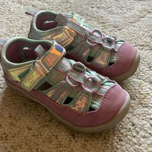 Girls sandals toddler sz 8 osh gosh big osh